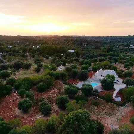 Trullo With Swimming Pool. Charme&relax Holiday home Ceglie Messapica