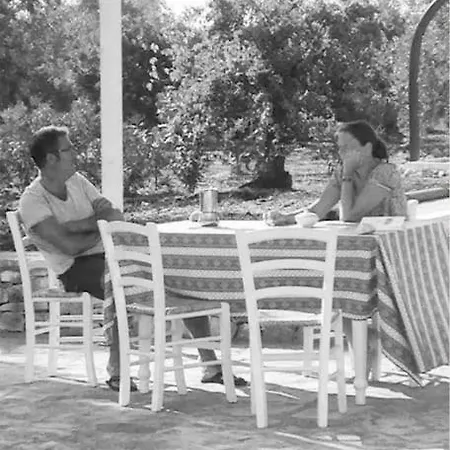Trullo With Swimming Pool. Charme&relax *